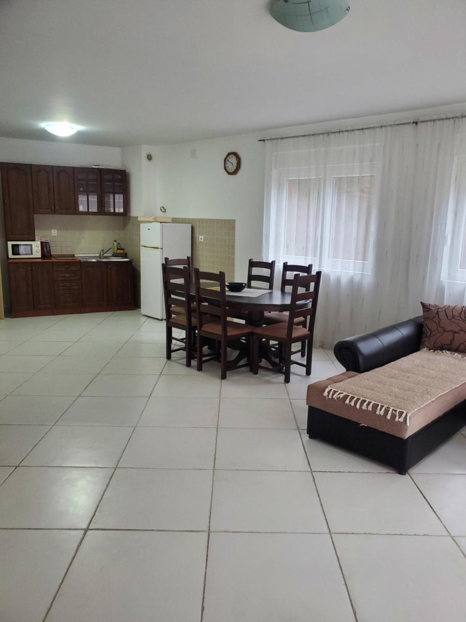 Belveder Montenegro ラファイロヴィチ 部屋 写真